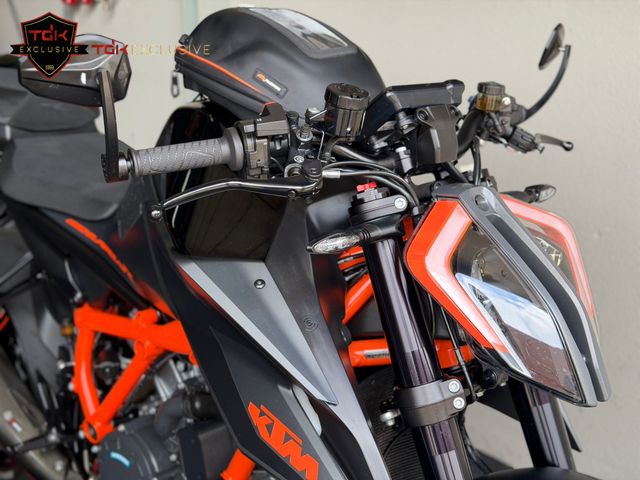ktm - 1290-super-duke-r