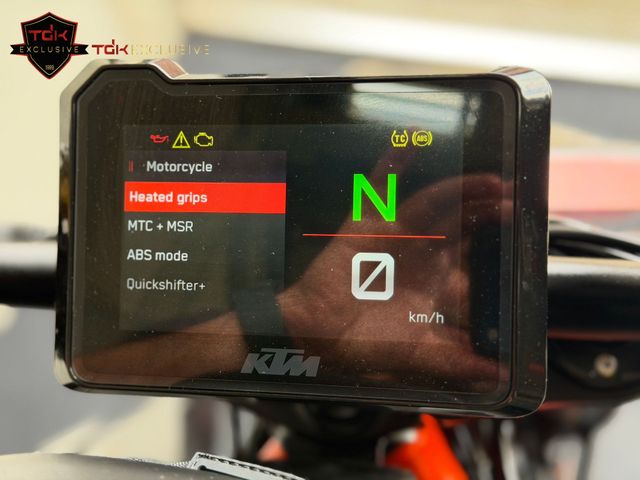ktm - 1290-super-duke-r