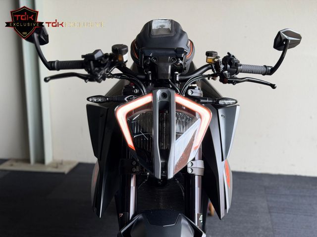 ktm - 1290-super-duke-r
