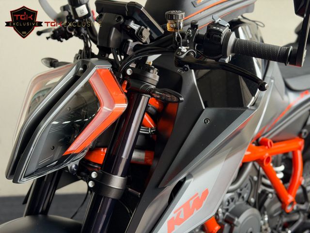 ktm - 1290-super-duke-r