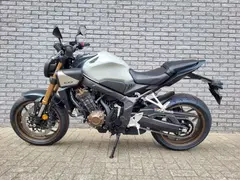 Honda CB 650 R E-clutch 2025 nieuw – foto 3 van 6