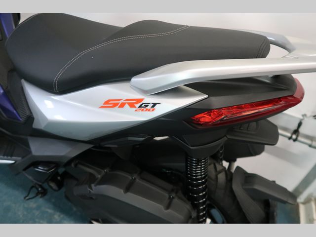 aprilia - sr-gt-200