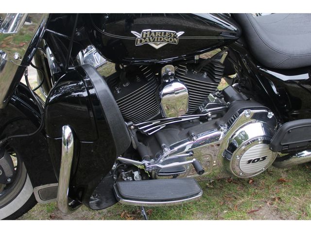 harley-davidson - road-king-classic-flhrc