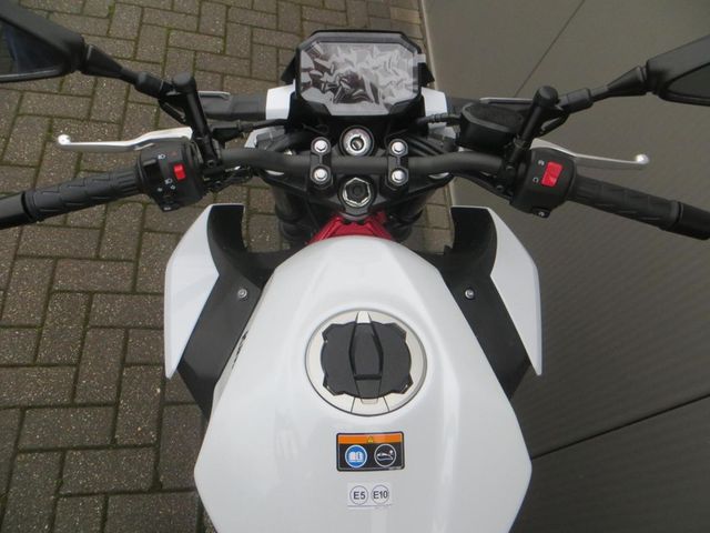kawasaki - z500-se