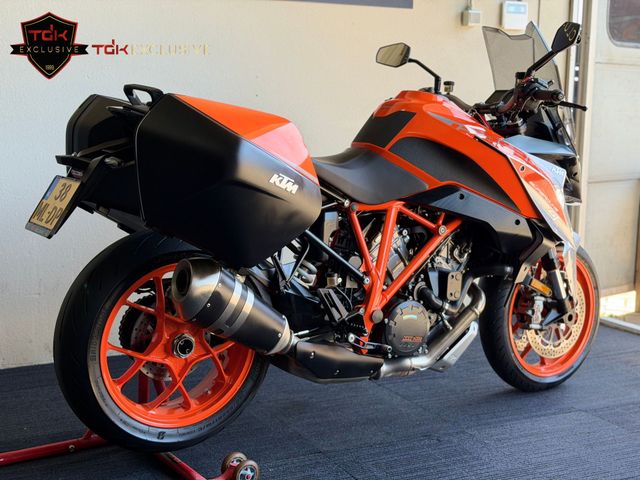 ktm - 1290-super-duke-gt