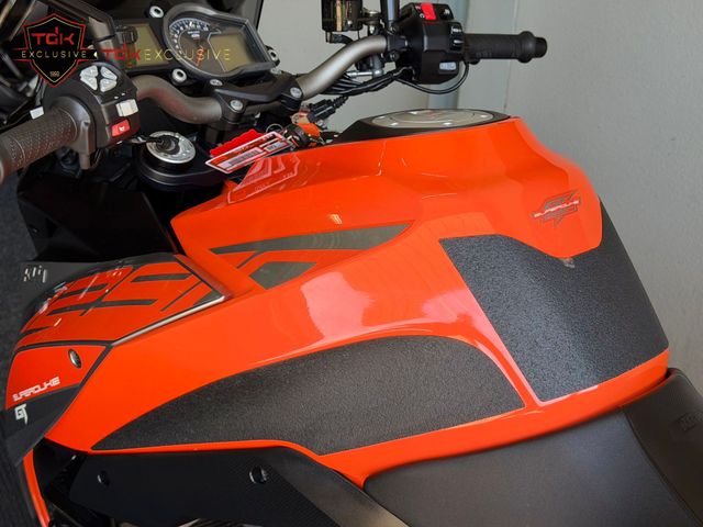 ktm - 1290-super-duke-gt
