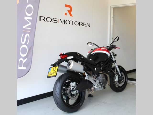 ducati - monster-696