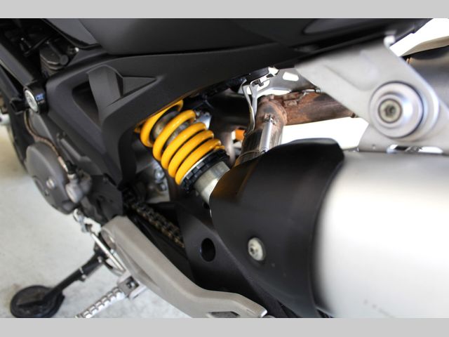 ducati - monster-696