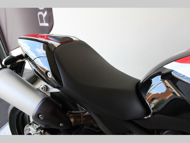 ducati - monster-696