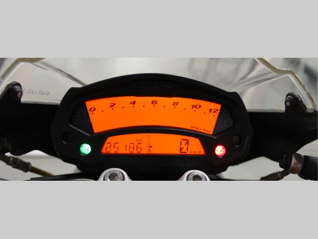 ducati - monster-696
