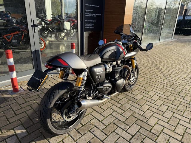 triumph - thruxton-rs