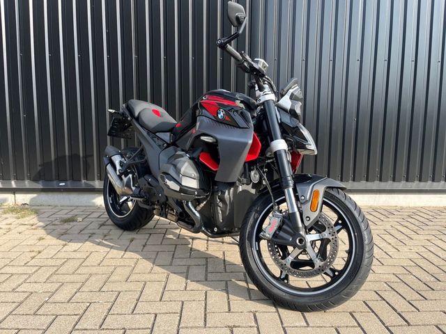 bmw - r-1300-r
