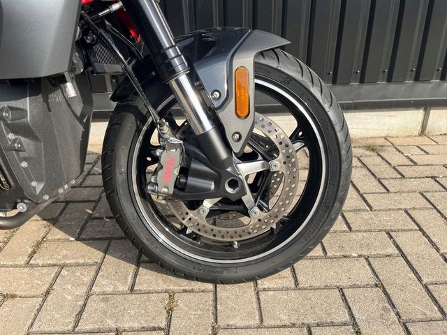 bmw - r-1300-r