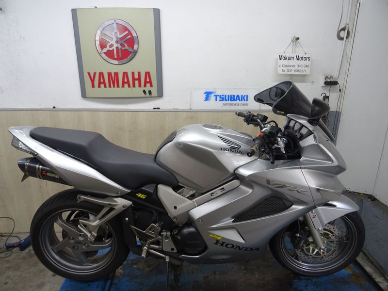 Honda VFR 800 2004 occasion