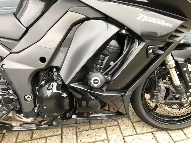 kawasaki - z-1000-sx-abs