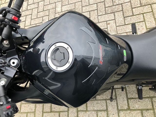 kawasaki - z-1000-sx-abs