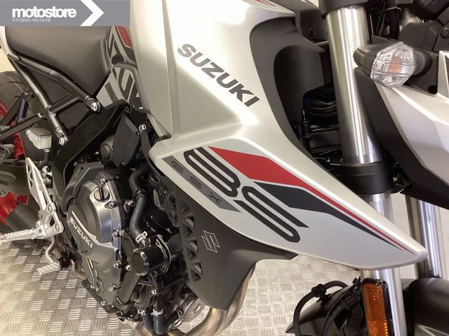 suzuki - gsx-8s