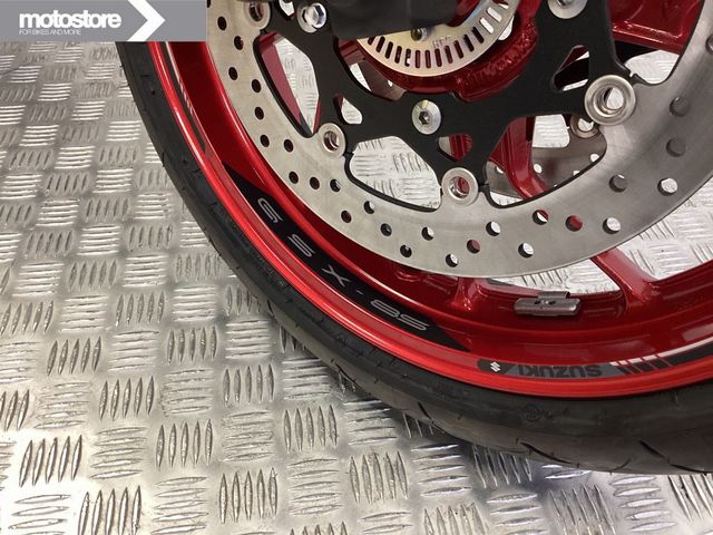 suzuki - gsx-8s