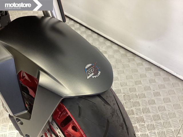 suzuki - gsx-8s
