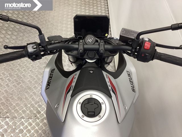 suzuki - gsx-8s