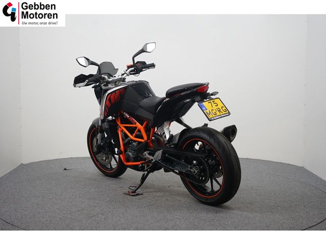 ktm - 390-duke