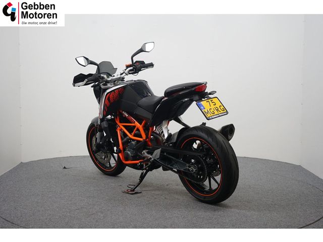 ktm - 390-duke
