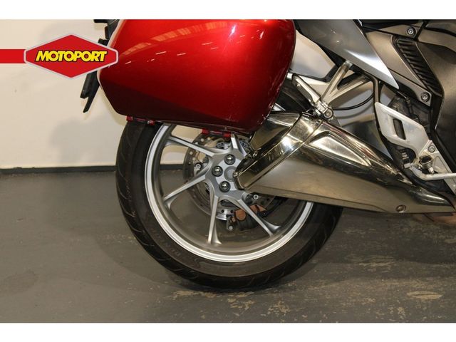 honda - vfr-1200-f