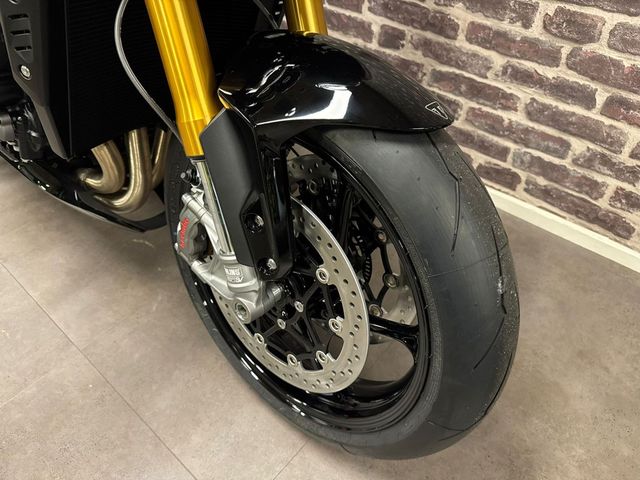 triumph - speed-triple-1200-rs