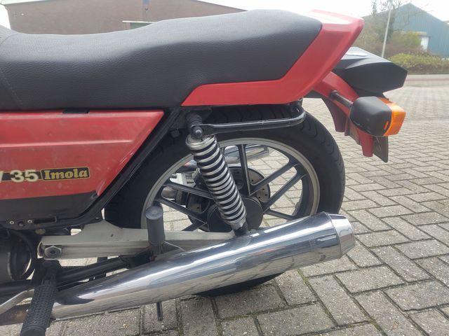 moto-guzzi - v-35-imola