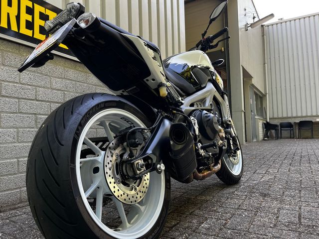 yamaha - mt-09-abs