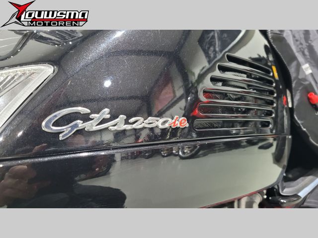 vespa - gts-250-ie
