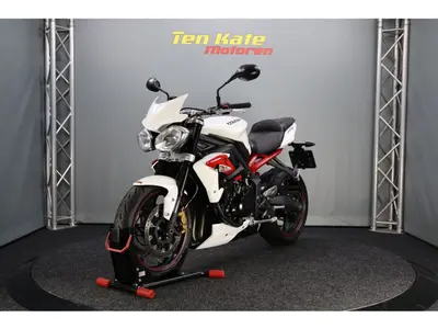 TRIUMPH STREET TRIPLE R ABS – foto 4