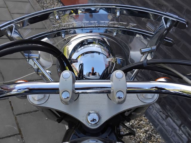 suzuki - vl-800-volusia