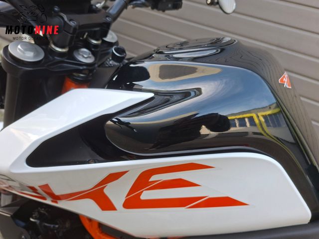 ktm - 390-duke
