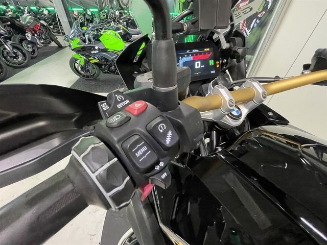 bmw - r-1250-gs-40-years-gs-edition