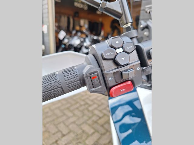 cfmoto - 700-mt-adventure