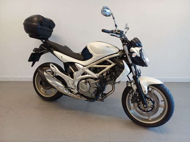 suzuki - sfv-650-gladius
