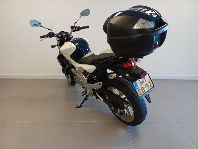 suzuki - sfv-650-gladius