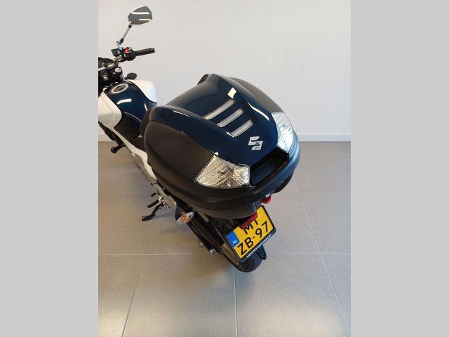suzuki - sfv-650-gladius