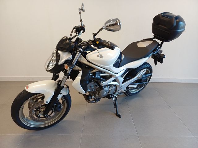 suzuki - sfv-650-gladius