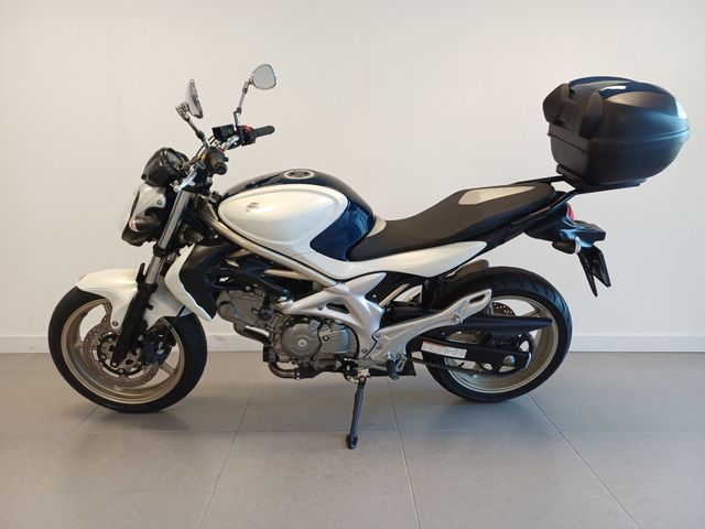 suzuki - sfv-650-gladius
