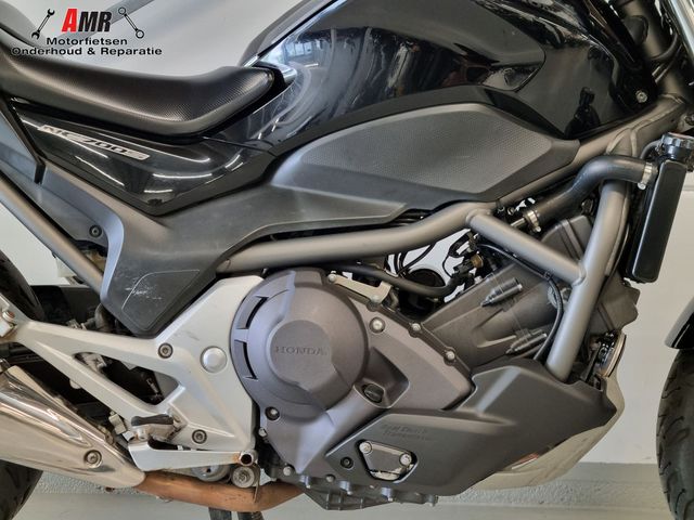 honda - nc-700-s-dct