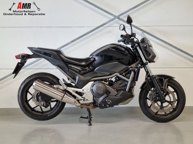 honda - nc-700-s-dct