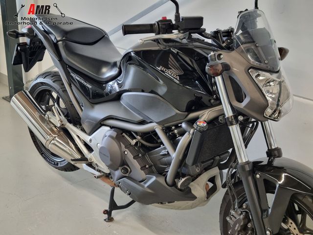 honda - nc-700-s-dct