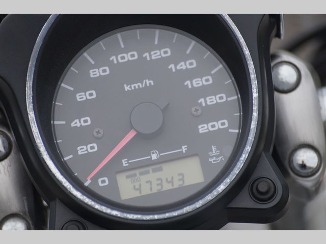 suzuki - intruder-m-800