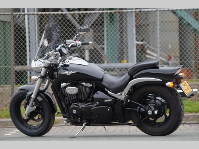 suzuki - intruder-m-800