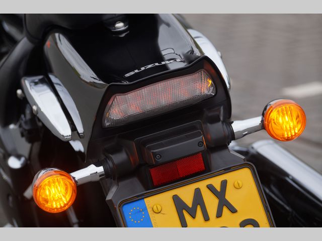 suzuki - intruder-m-800