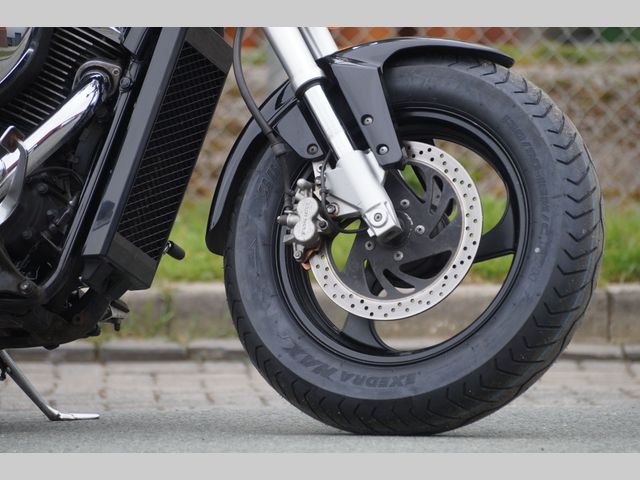 suzuki - intruder-m-800