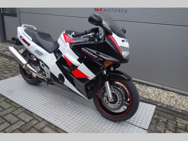 honda - cbr-1000-f