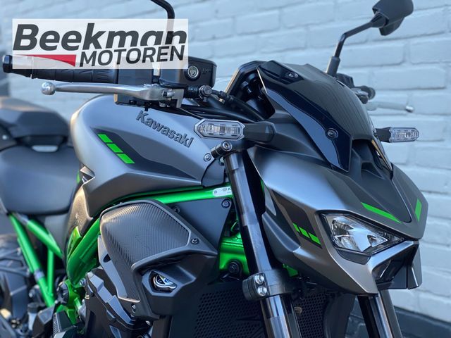 kawasaki - z900